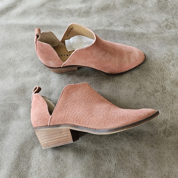 Lucky Brand Fayth Ankle Boots - Picture 1 of 7